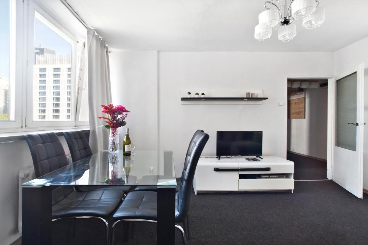 P&O City Center Apartments Варшава Экстерьер фото