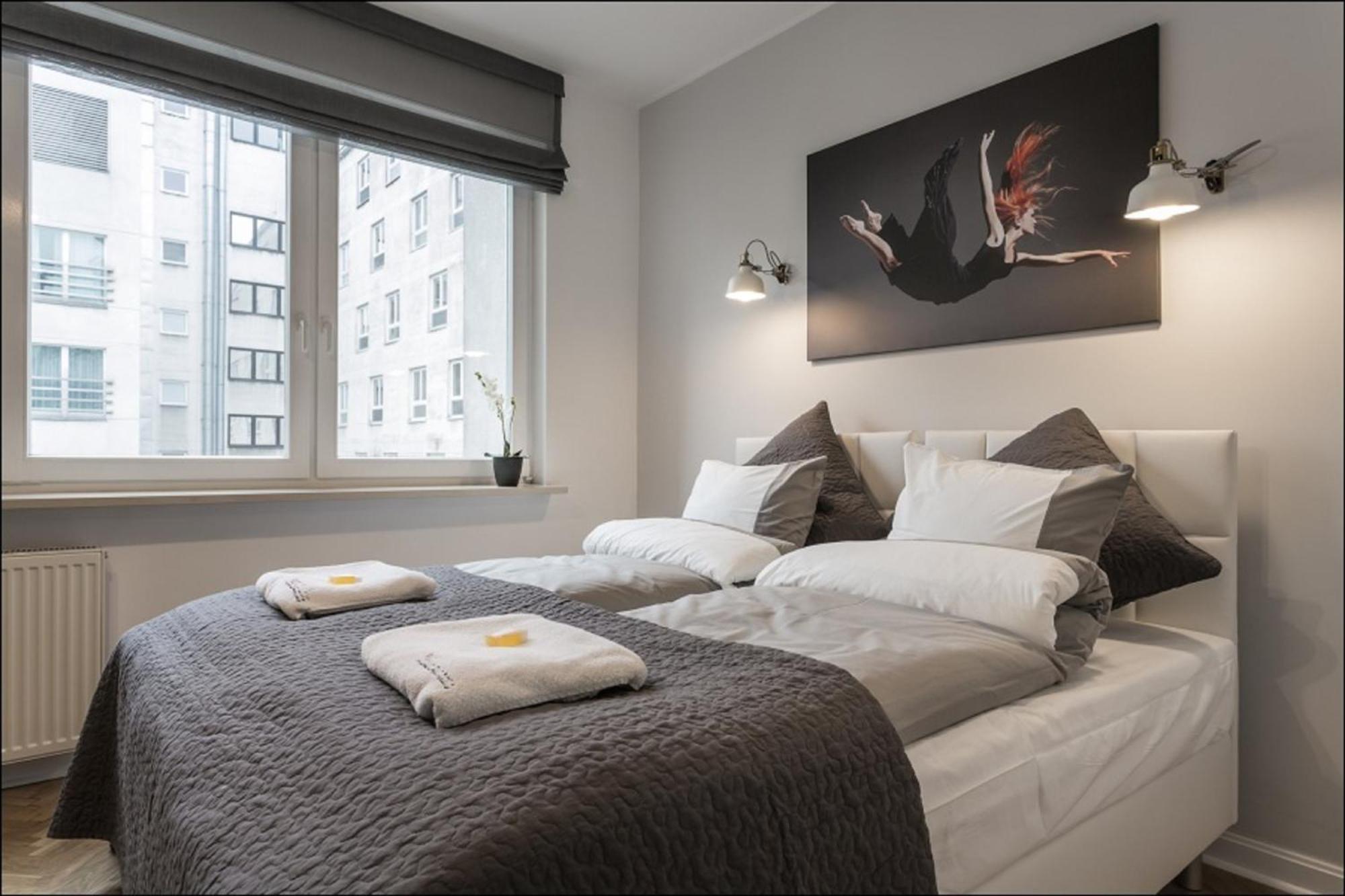P&O City Center Apartments Варшава Экстерьер фото