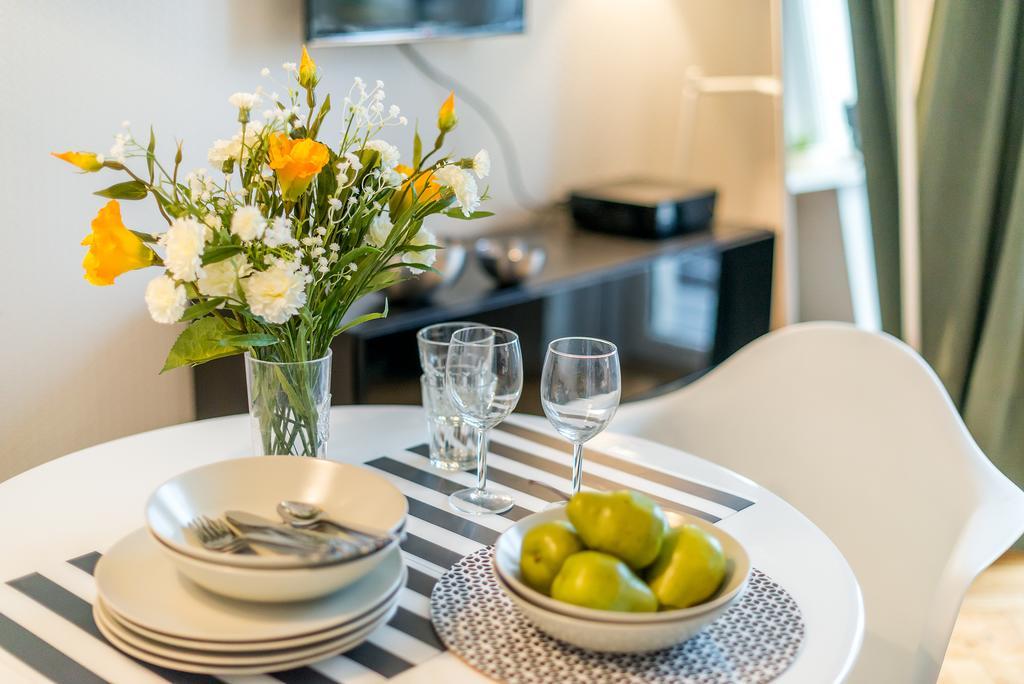 P&O City Center Apartments Варшава Экстерьер фото